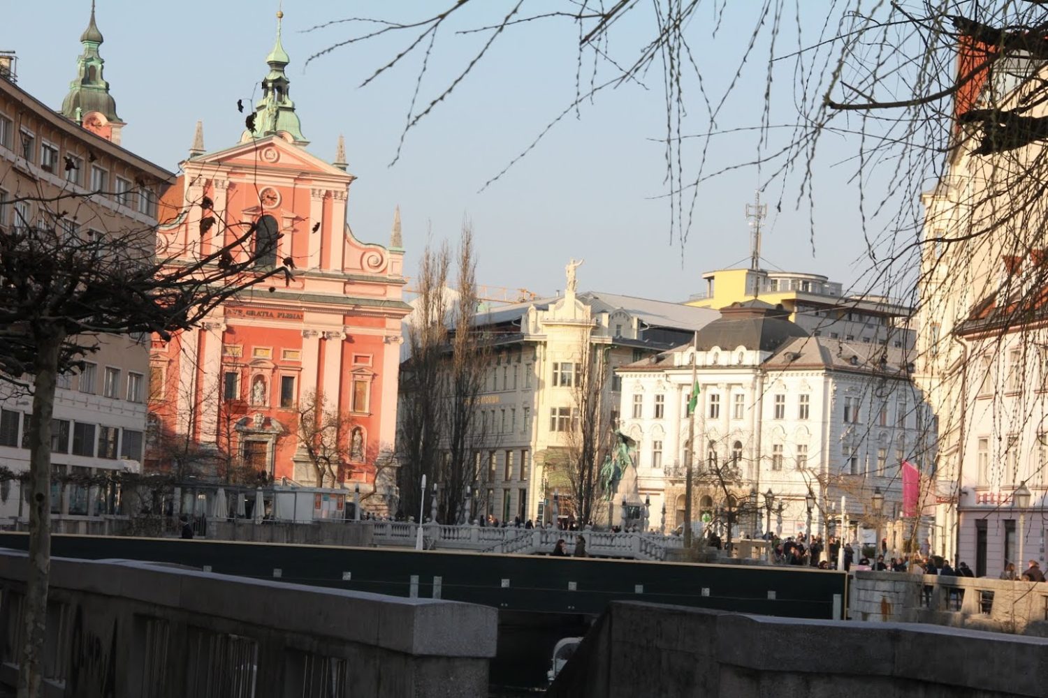 Srečanje in skupščina na Mestni občini Ljubljana